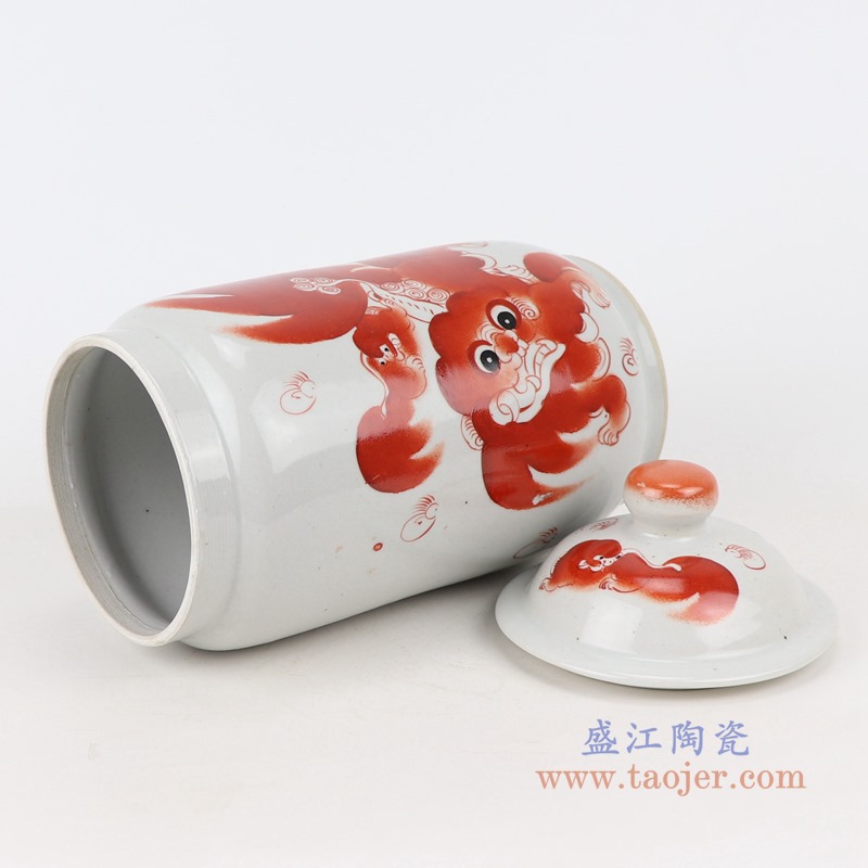 矾红狮子纹直筒盖罐一对；产品编号：RZIH18-A       产品尺寸(单位cm):  高：27直径：12.5口径：10.7底径：10.4重量：1.2KG