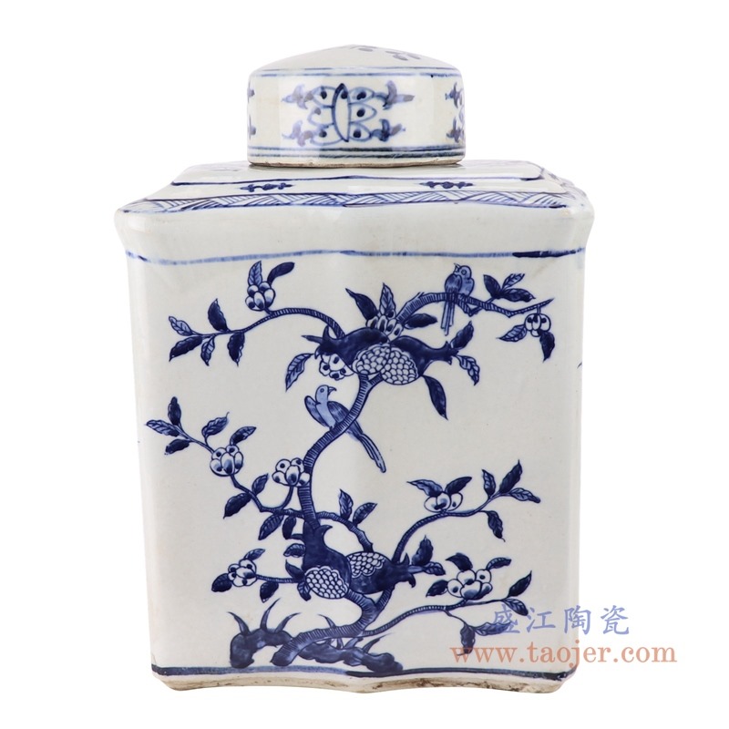 青花长方形仙桃扁罐子；产品编号：RZKJ02-C       产品尺寸(单位cm):  高：38直径：26口径：10底径：25重量：6.25KG