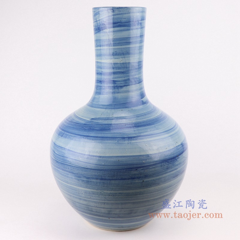 青花条纹天球瓶大号；产品编号：RZPI56-L       产品尺寸(单位cm):  高：52.3直径：33.7口径：12.5底径：16.7重量：8.7KG