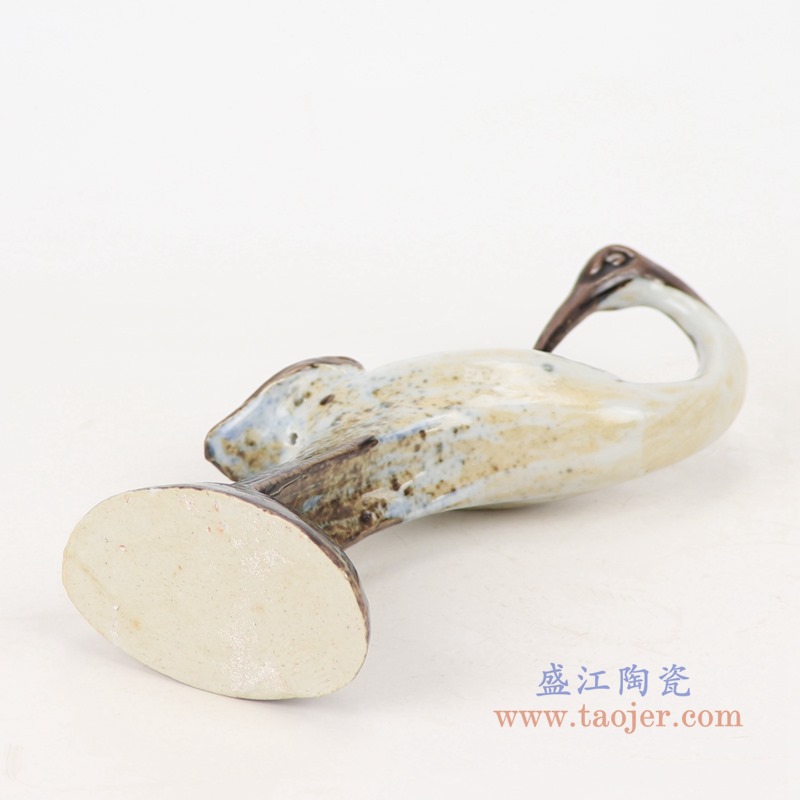 颜色釉窑变釉雕刻雕塑单羽回头仙鹤；产品编号：RZSM01-C       产品尺寸(单位cm):  高：17直径：8.3口径：底径：6重量：0.1KG