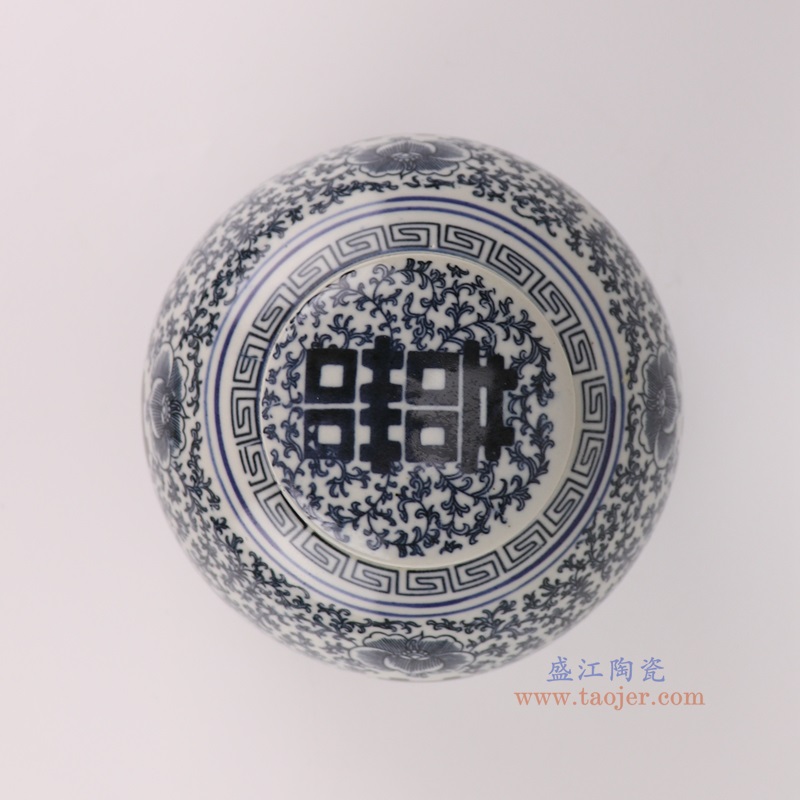 青花缠枝喜字纹小坛罐,产品编号:RXAF07-A 产品尺寸(单位cm): 高14.7直径14.5口径底径10重量0.7KG