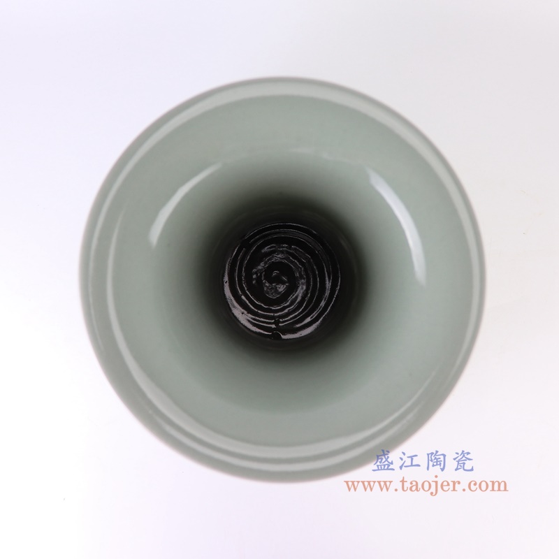 绿色缠枝莲赏瓶大号,产品编号:RXAH11-L 产品尺寸(单位cm): 高54.5直径36口径底径20.3重量12.85KG