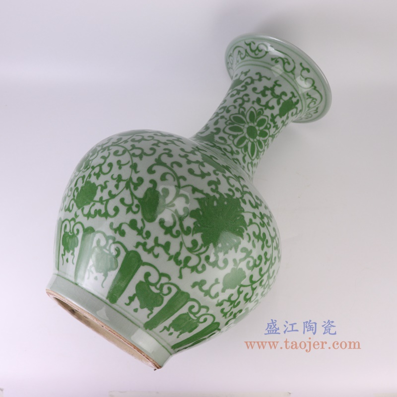 绿色缠枝莲赏瓶大号,产品编号:RXAH11-L 产品尺寸(单位cm): 高54.5直径36口径底径20.3重量12.85KG