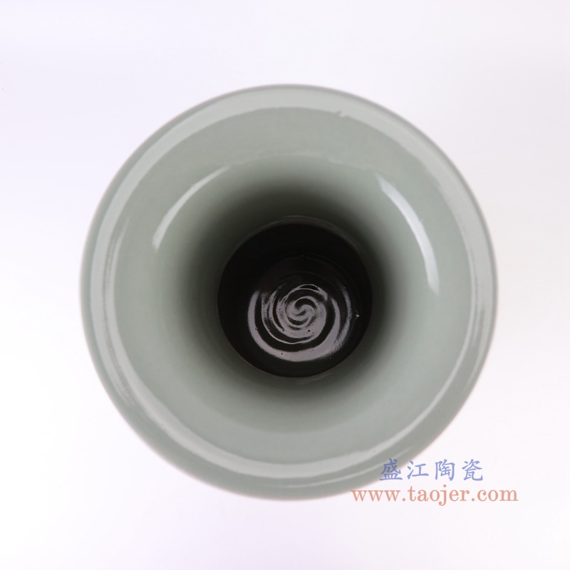 绿色缠枝莲鱼尾瓶,产品编号:RXAH13 产品尺寸(单位cm): 高56.2直径28.3口径底径20.5重量12.25KG