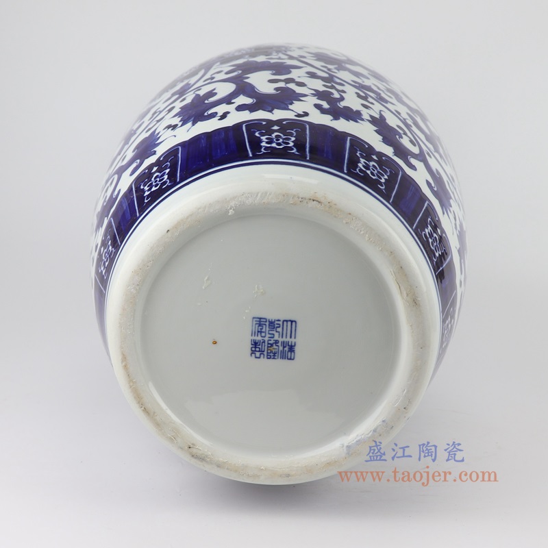 青花缠枝莲冬瓜瓶大号,产品编号:RXAL05 产品尺寸(单位cm): 高56.8直径33.5口径34.5底径19.5重量10.95KG