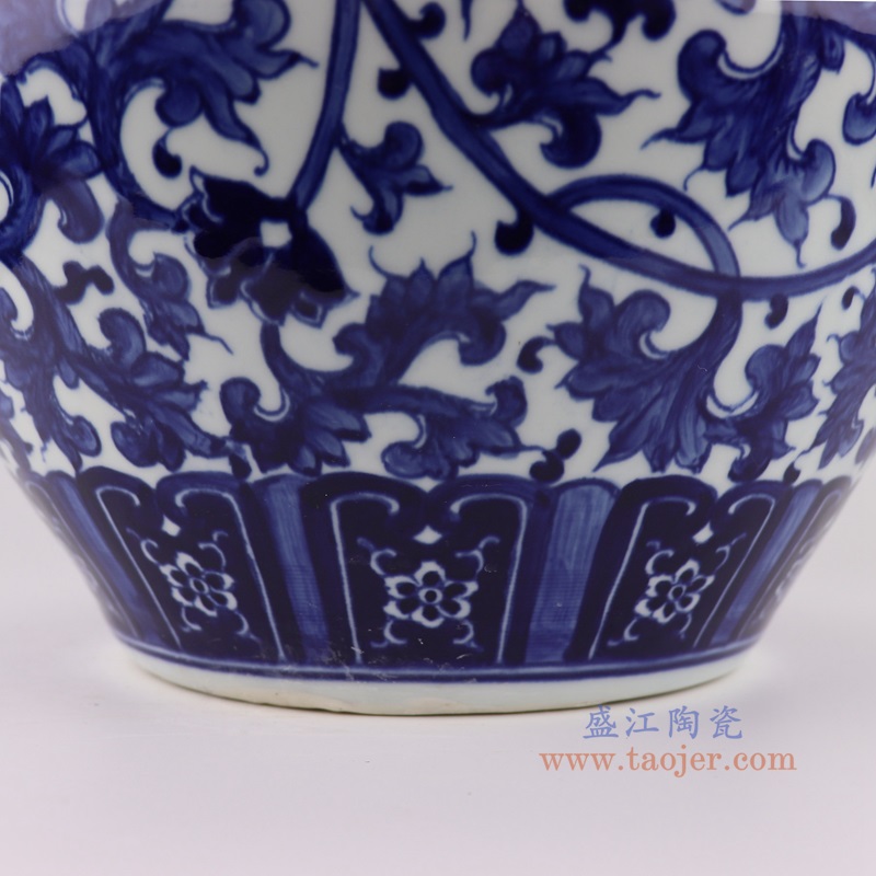 青花缠枝莲天球瓶大号,产品编号:RXAL06 产品尺寸(单位cm): 高53.4直径36.6口径29底径19.9重量9.8KG