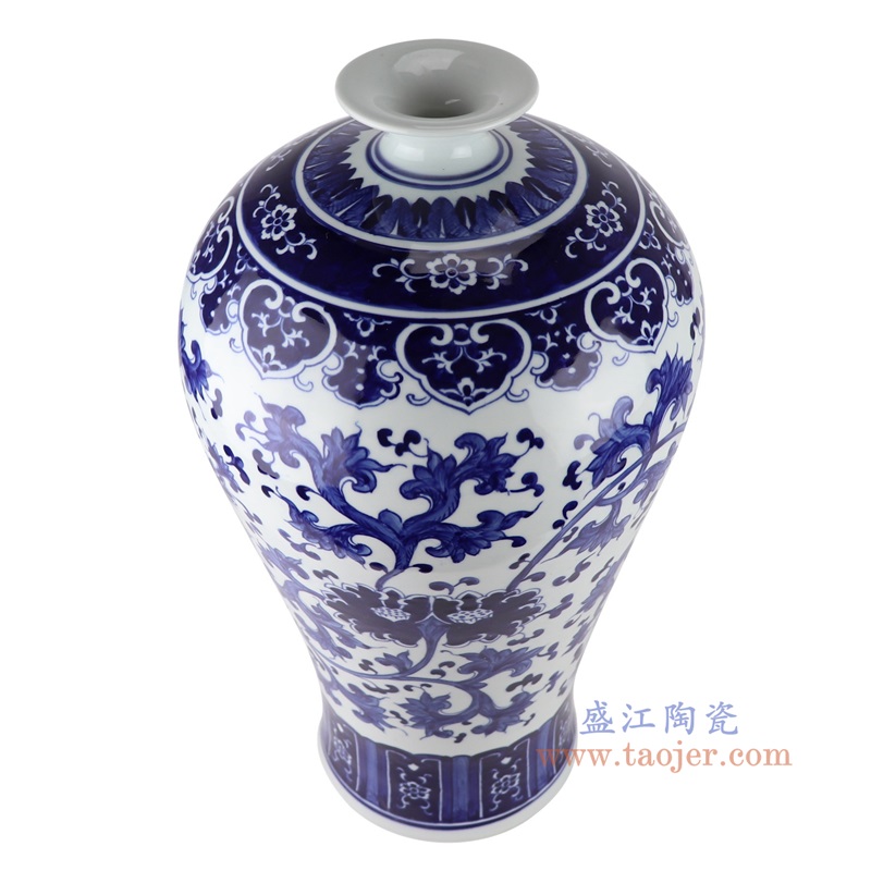 青花缠枝莲梅瓶大号,产品编号:RXAL07 产品尺寸(单位cm): 高58.3直径32.5口径30.7底径21重量9.8KG