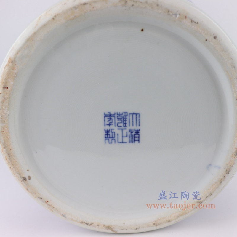 青花缠枝莲梅瓶大号,产品编号:RXAL07 产品尺寸(单位cm): 高58.3直径32.5口径30.7底径21重量9.8KG