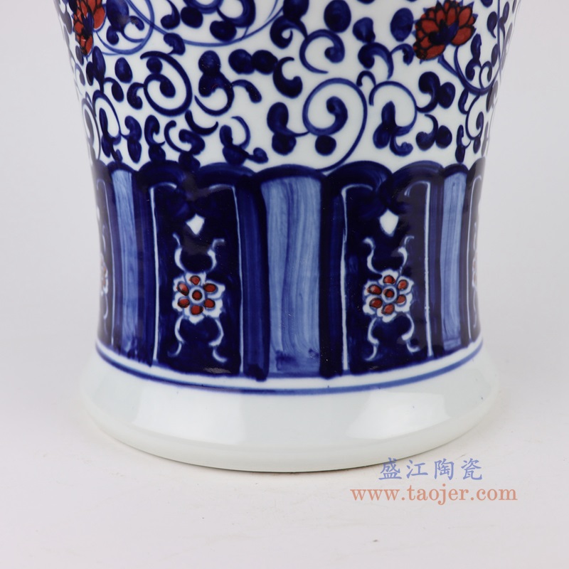 青花釉里红缠枝莲鱼尾瓶大号,产品编号:RXAL08 产品尺寸(单位cm): 高67.1直径31.8口径32底径21.3重量11.05KG