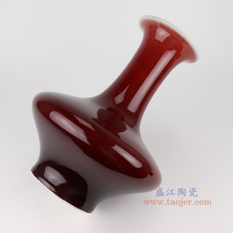 郎红扁肚瓶,产品编号:RXAM04 产品尺寸(单位cm): 高39.8直径31口径8.5底径14.4重量7.4KG