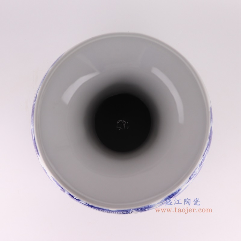 青花山水赏瓶,产品编号:RXAQ03-A 产品尺寸(单位cm): 高52直径35.5口径底径20.5重量7.2KG
