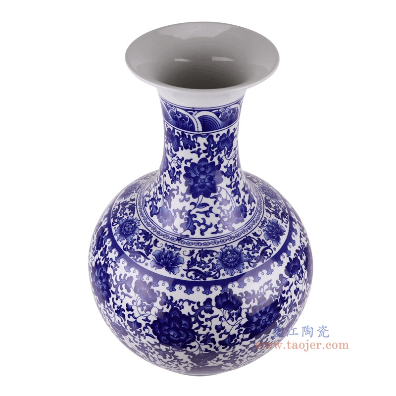 青花缠枝莲赏瓶,产品编号:RXAQ03-B 产品尺寸(单位cm): 高54.2直径36.3口径底径20.4重量8.65KG