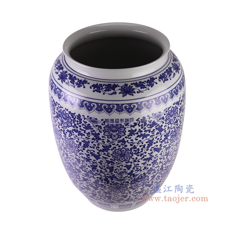 青花缠枝莲冬瓜缸,产品编号:RXAZ04 产品尺寸(单位cm): 高59直径43口径底径27重量19.3KG