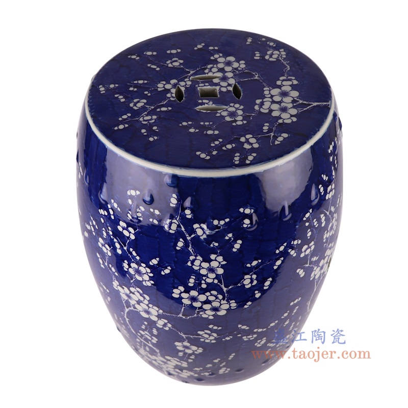 青花蓝底冰梅鼓凳,产品编号:RYKB164-B 产品尺寸(单位cm): 高45.5直径36口径底径27.8重量10.35KG