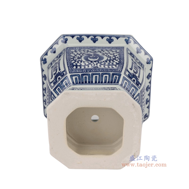 青花开窗厂子里八角花盆,产品编号:RYKB168-B 产品尺寸(单位cm): 高19直径25口径底径17重量3.15KG