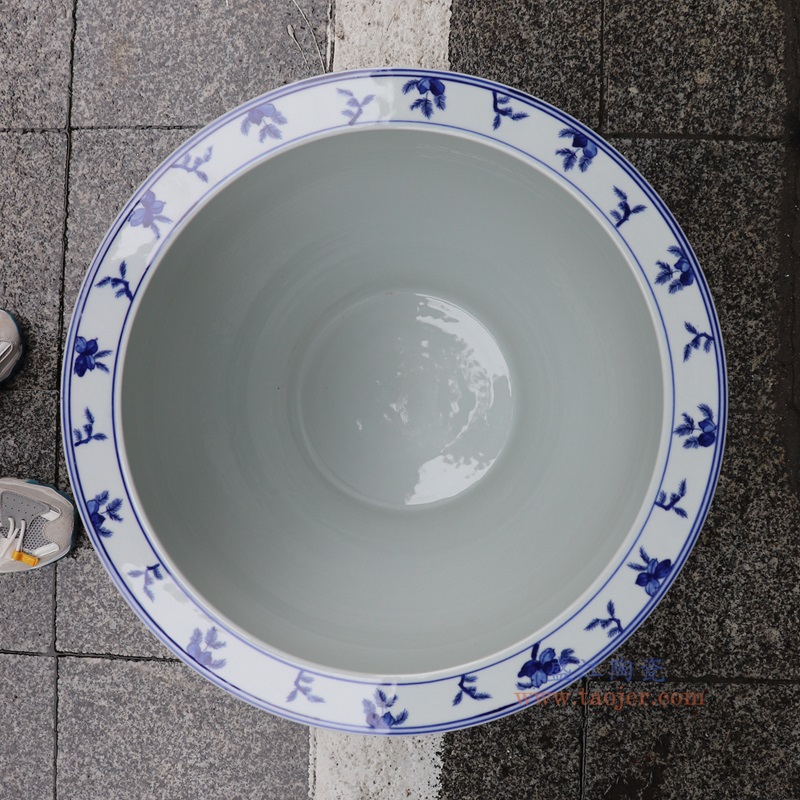 青花手绘花鸟大缸小号,产品编号:RYLU176-I-S 产品尺寸(单位cm): 高45直径48口径底径28重量KG