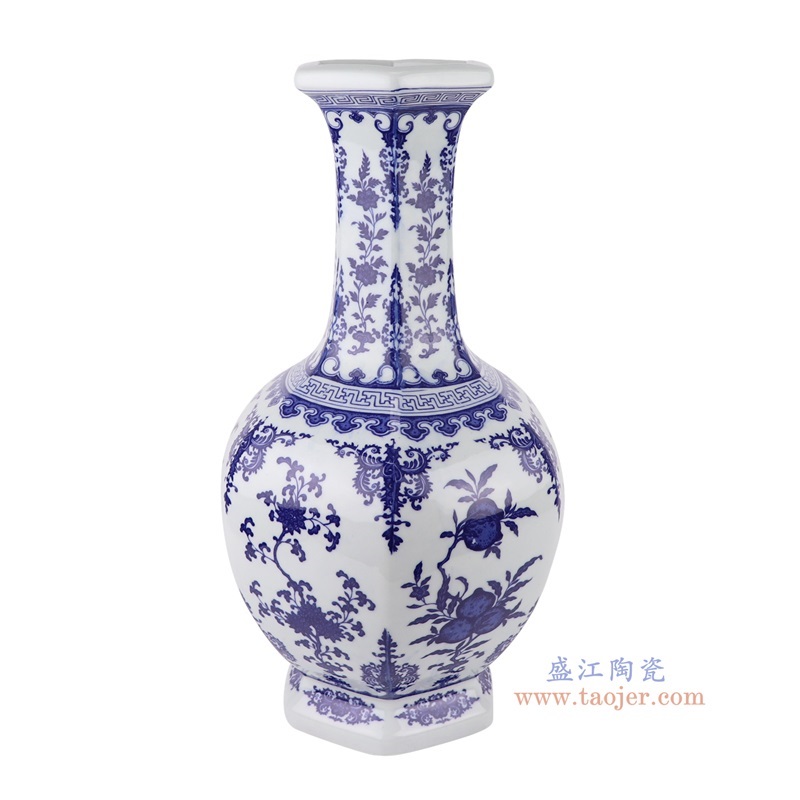 青花仙桃花草纹六面赏瓶,产品编号:RYUJ39 产品尺寸(单位cm): 高39直径21.3口径1.8底径14.3重量3.4KG