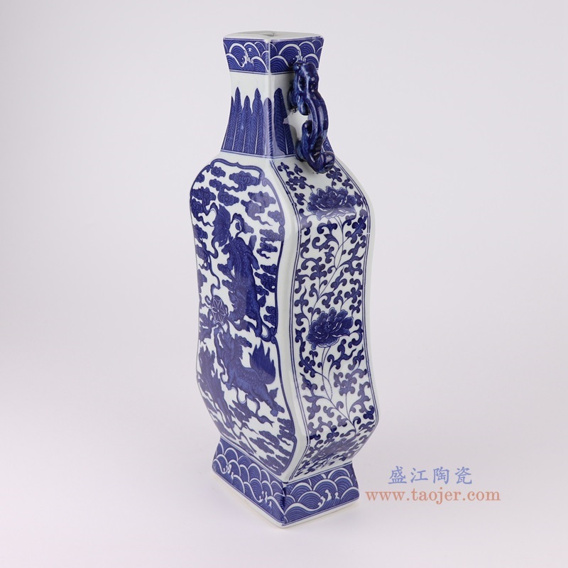 青花麒麟纹四面扁肚双耳葫芦瓶,产品编号:RYUJ42-A 产品尺寸(单位cm): 高38.6直径17.3口径3底径12重量2.15KG