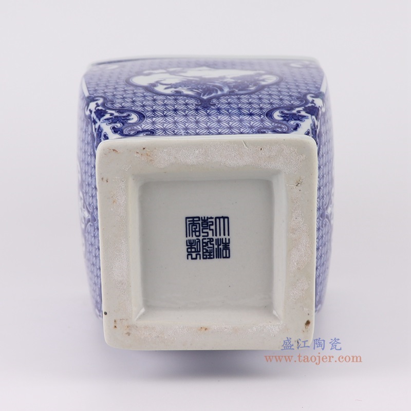 青花开窗花鸟四面花瓶,产品编号:RYUJ46 产品尺寸(单位cm): 高35.8直径16.2口径30底径11.3重量3.05KG