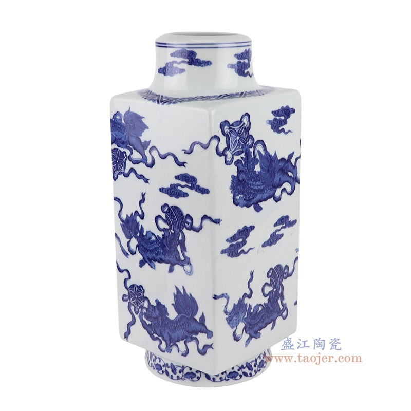 青花狮子纹四方直筒茶叶罐,产品编号:RYUJ48 产品尺寸(单位cm): 高34.3直径13.4口径14.5底径13.4重量2.7KG