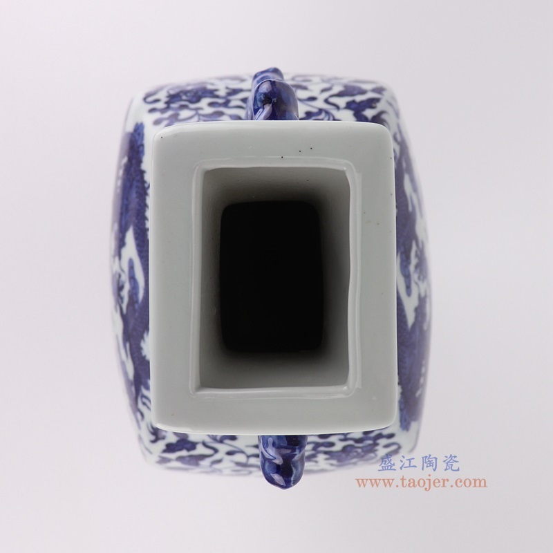 青花缠枝莲龙纹四面双耳瓶,产品编号:RYUJ53 产品尺寸(单位cm): 高40.5直径19.7口径13.7底径11.6重量3.1KG