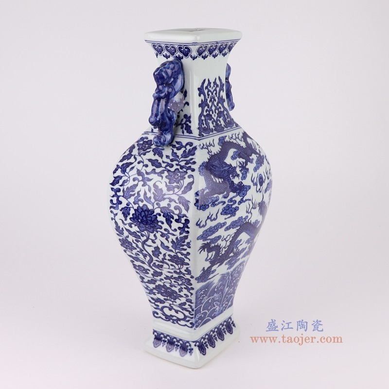 青花缠枝莲龙纹四面双耳瓶,产品编号:RYUJ53 产品尺寸(单位cm): 高40.5直径19.7口径13.7底径11.6重量3.1KG