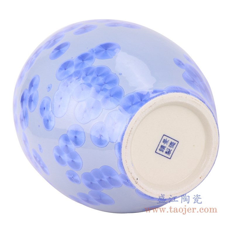结晶釉蓝色蓝花尖嘴胆瓶；产品编号：RYYX07-A       产品尺寸(单位cm):  高：36.8直径：22口径：2.5底径：10重量：4KG