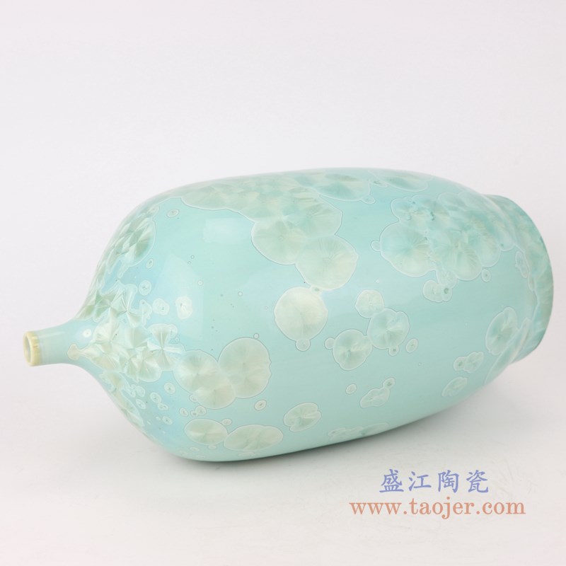 结晶釉绿底尖嘴瓶 ;产品编号:RYYX07-B 产品尺寸(单位cm): 高:38直径:20口径:1.2底径:13重量:4.5KG