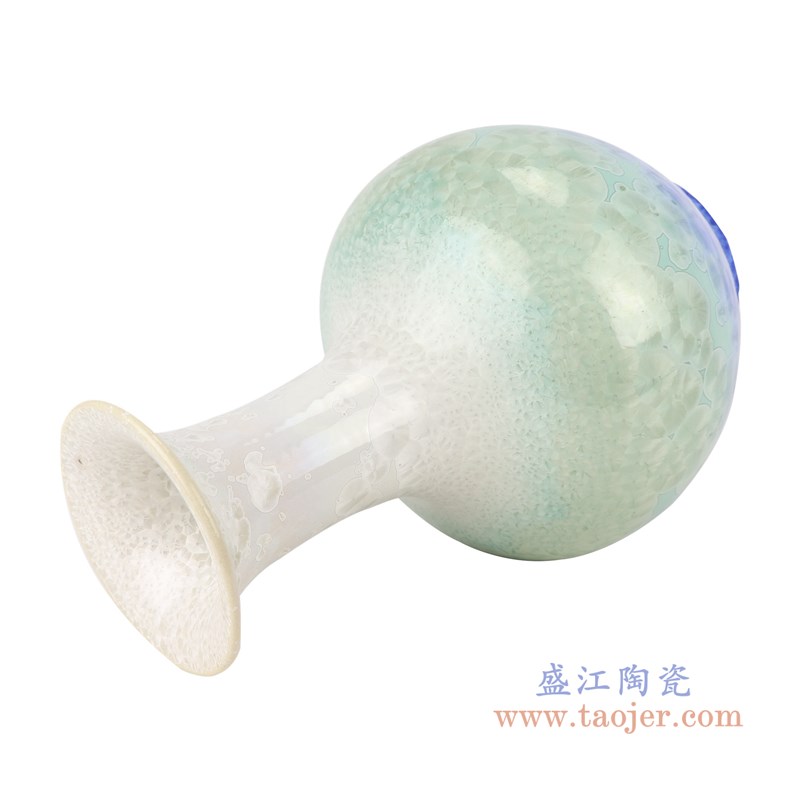 结晶釉白绿蓝底赏瓶;产品编号:RYYX09 产品尺寸(单位cm): 高:40.5直径:25.5口径:14底径:12.5重量:5.3KG