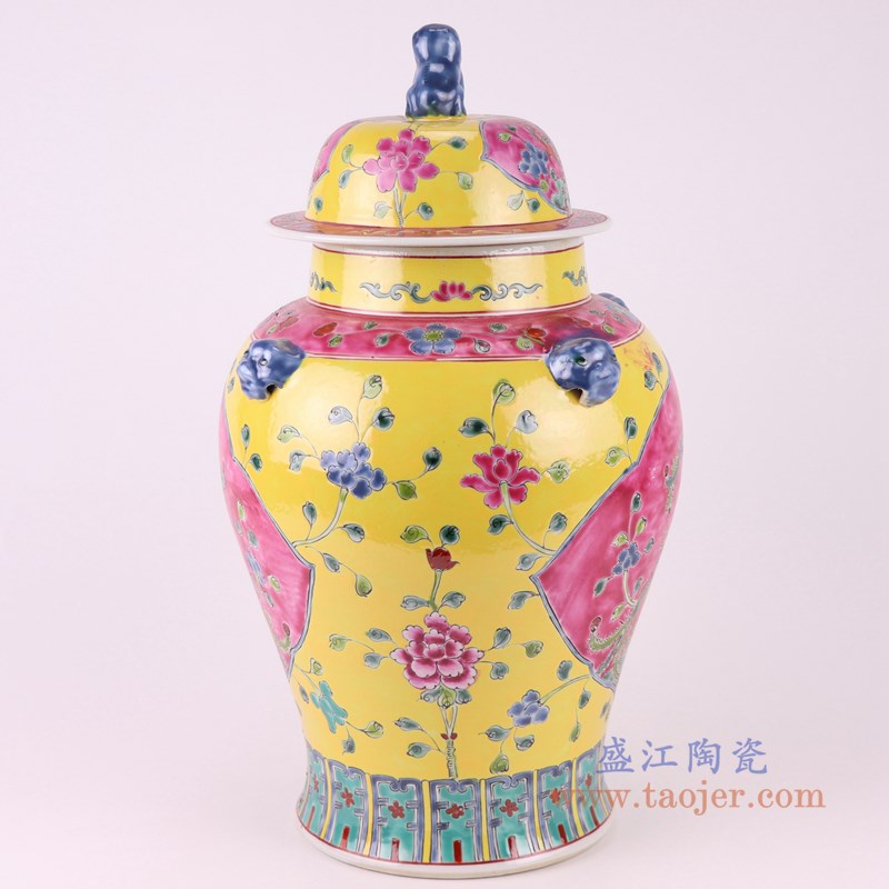 粉彩开窗开光凤凰纹狮子头黄底将军罐;产品编号:RYZG34-C 产品尺寸(单位cm): 高:40直径:23口径:12.5底径:22.5重量:3.5KG