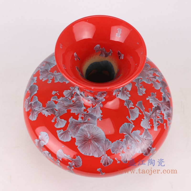结晶釉红底扁肚瓶;产品编号:RZCU04 产品尺寸(单位cm): 高:24.7直径:25口径:12.5底径:12重量:3.75KG