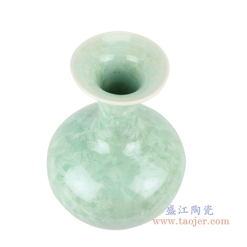 结晶釉绿底绿底绿色赏瓶;产品编号:RZCU06 产品尺寸(单位cm): 高:30.2直径:19.8口径:11.4底径:10重量:1.65KG