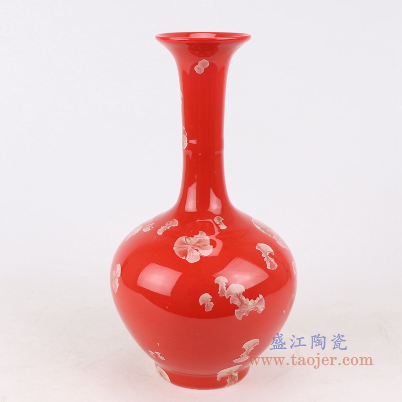 结晶釉红底红色长颈赏瓶;产品编号:RZCU14 产品尺寸(单位cm): 高:27.7直径:15口径:7.2底径:7.5重量:0.9KG