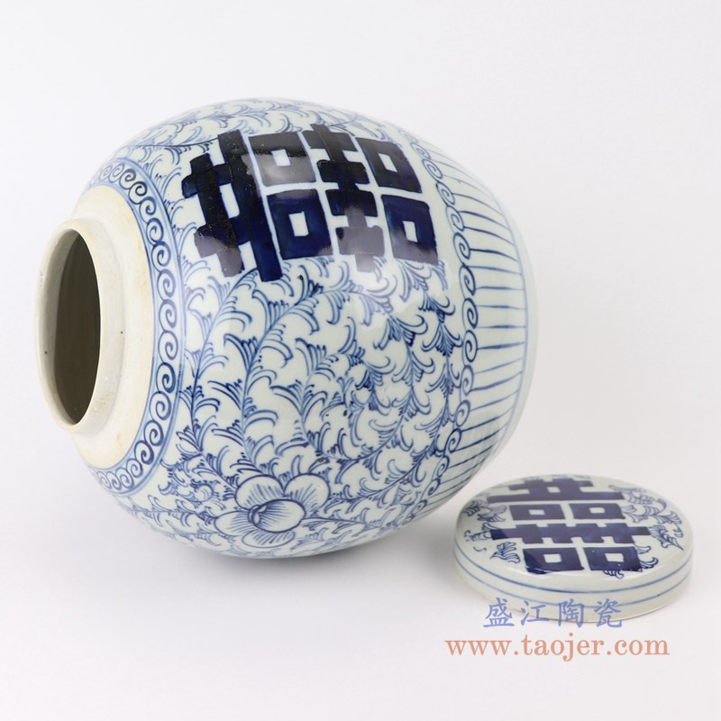 青花喜字双喜字小坛罐;产品编号:RZFZ01-M 产品尺寸(单位cm): 高:23.5直径:22.5口径:9.5底径:13.6重量:2.75KG