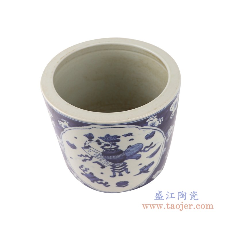 青花冰梅开窗开光博古纹笔筒;产品编号:RZGC09-F 产品尺寸(单位cm): 高:19.5直径:21.4口径:21.4底径:18重量:2.75KG