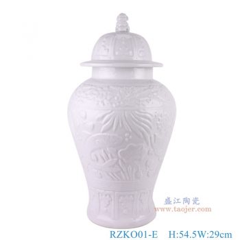 RZKO01-E   白色雕刻鱼藻纹荷花狮子头将军罐，    高54.5直径29口径底径19.5重量7.6KG