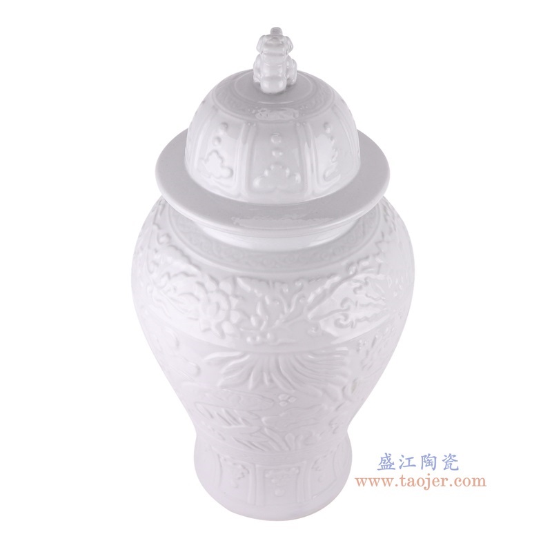 白色雕刻鱼藻纹荷花狮子头将军罐,产品编号:RZKO01-E 产品尺寸(单位cm): 高54.5直径29口径底径19.5重量7.6KG