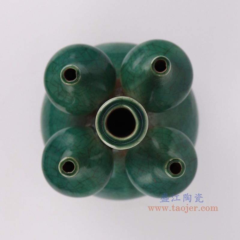 窑变开片绿釉多宝天球瓶,产品编号:RZKR48-A 产品尺寸(单位cm): 高22.5直径13口径19.3底径6.4重量1KG