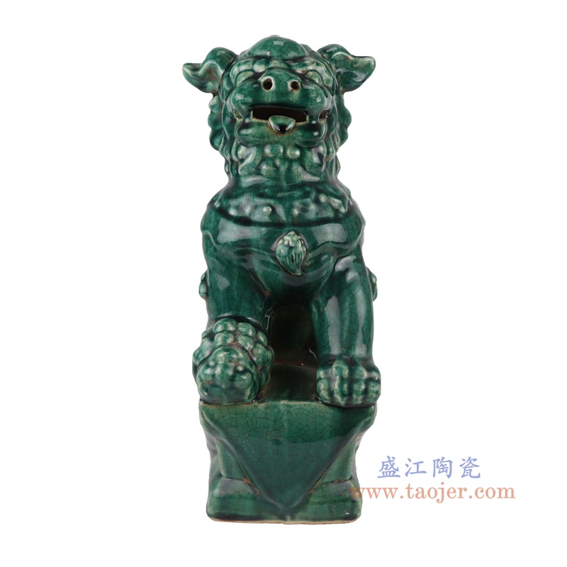 窑变开片绿釉狮子狗一对,产品编号:RZKR49 产品尺寸(单位cm): 高37直径28.2口径21.2底径22.4重量3.4KG