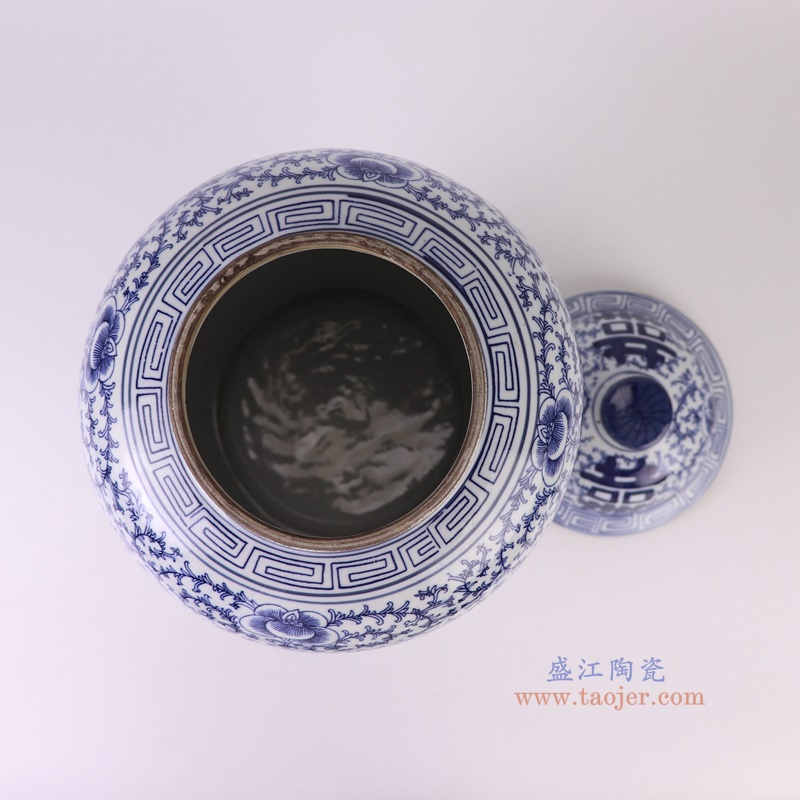 青花喜字纹将军罐,产品编号:RZKT43 产品尺寸(单位cm): 高46.8直径24.7口径底径19.8重量4.7KG