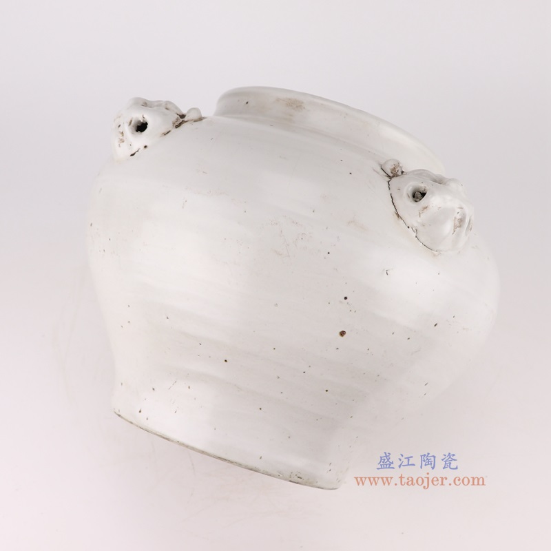 白色狮子头耳大罐,产品编号:RZPI78-A 产品尺寸(单位cm): 高26.5直径35.3口径底径19.2重量5.7KG