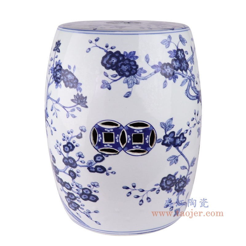 青花梅花纹铜钱孔鼓凳圆凳子,产品编号:RZSI39-A 产品尺寸(单位cm): 高44直径35.3口径底径28重量12KG