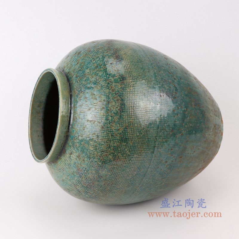 仿古窑变绿釉网格纹罐子;产品编号:RZSP05 产品尺寸(单位cm): 高:29直径:25口径:13.7底径:13重量:3.7KG