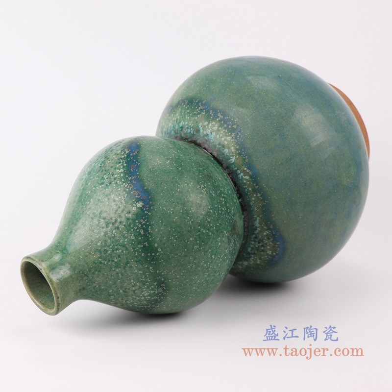 仿古窑变绿釉葫芦瓶;产品编号:RZSP09 产品尺寸(单位cm): 高:36直径:22口径:5底径:12重量:2.1KG