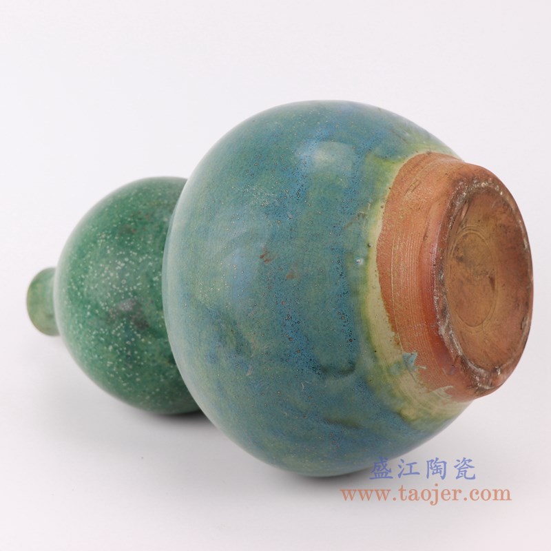 仿古窑变绿釉葫芦瓶;产品编号:RZSP09 产品尺寸(单位cm): 高:36直径:22口径:5底径:12重量:2.1KG