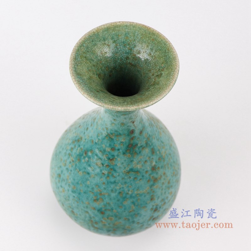 仿古窑变绿釉小玉壶春瓶;产品编号:RZSP18 产品尺寸(单位cm): 高:24.5直径:13.3口径:8.2底径:6.5重量:0.9KG