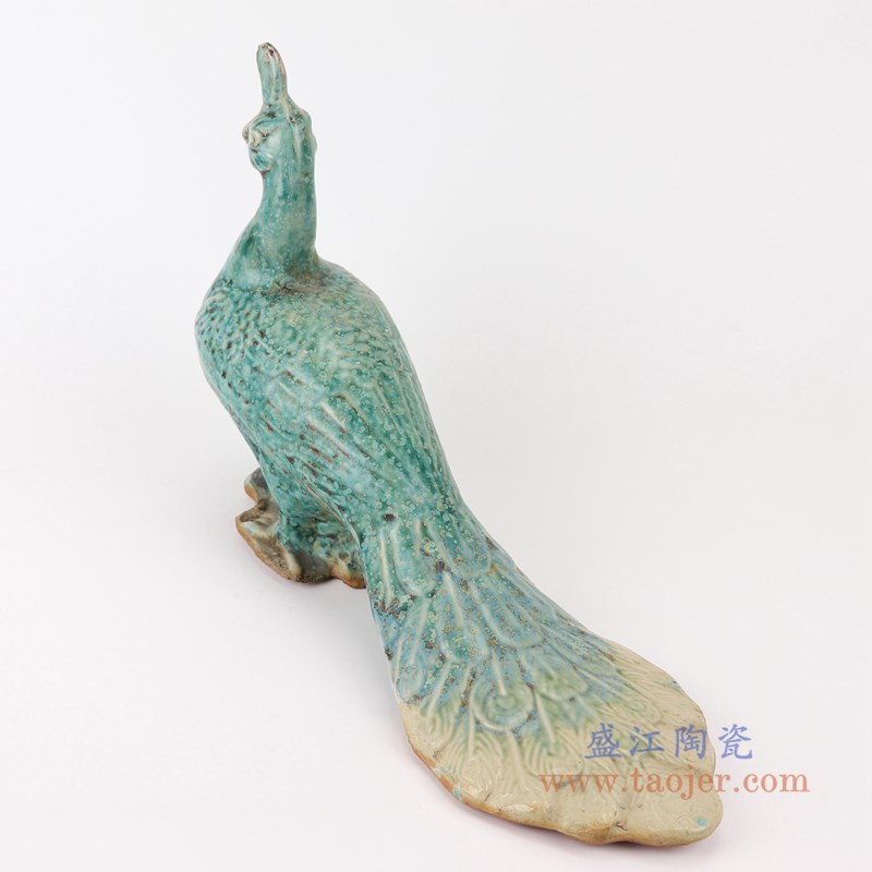 仿古窑变绿釉雕刻雕塑小孔雀;产品编号:RZSP19 产品尺寸(单位cm): 高:24直径:34.5口径:底径:重量:1.3KG