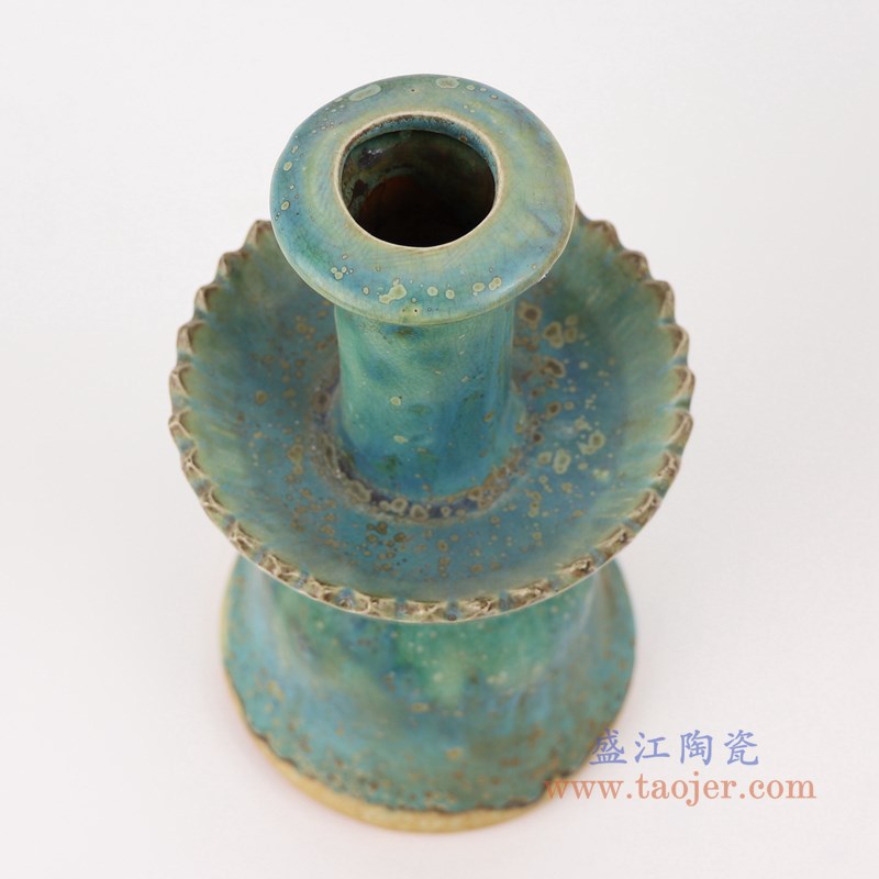 仿古窑变绿釉烛台;产品编号:RZSP22 产品尺寸(单位cm): 高:23.7直径:12口径:6底径:11.6重量:1.1KG