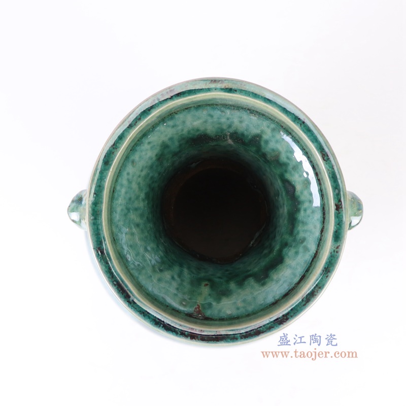 窑变绿色象耳瓶,产品编号:RZSP51 产品尺寸(单位cm): 高35.5直径16.8口径底径11.4重量2.2KG