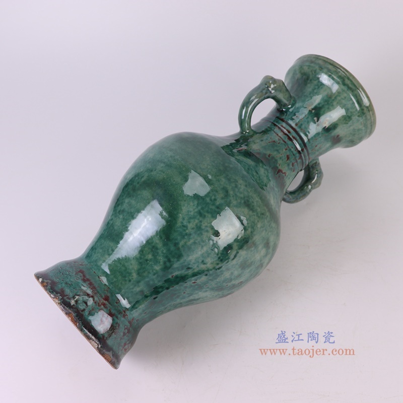 窑变绿色象耳瓶,产品编号:RZSP51 产品尺寸(单位cm): 高35.5直径16.8口径底径11.4重量2.2KG